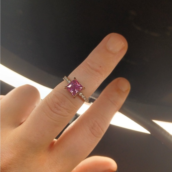 Pink Moissanite (Cush 8x8mm), White Moissanite Ring in Vermeil RG Over Sterling - Picture 3 of 6